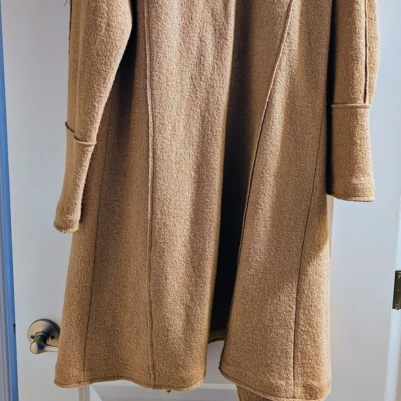 Tahari Camel Boiled Wool Open Coat | Draped Lapel Elegant Outerwear | Size M - Picture 6 of 7